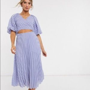 ASOS DESIGN // UK size 12 // US size 8